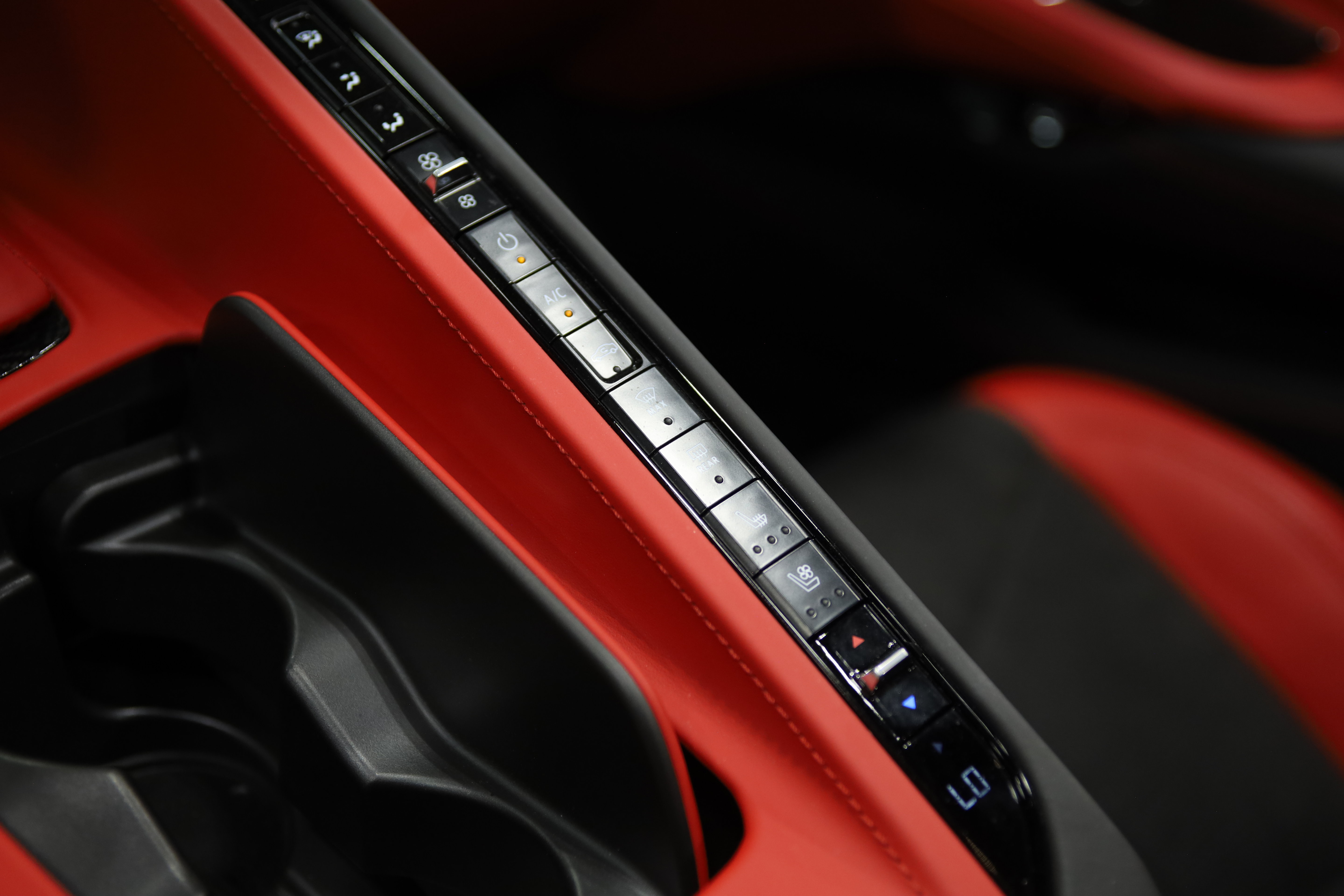 Used 2024 Chevrolet Corvette Z06 RWD image 35