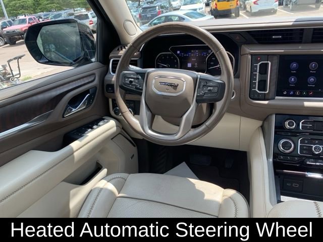 Used 2021 GMC Yukon Denali w/ Denali Premium Package image 19