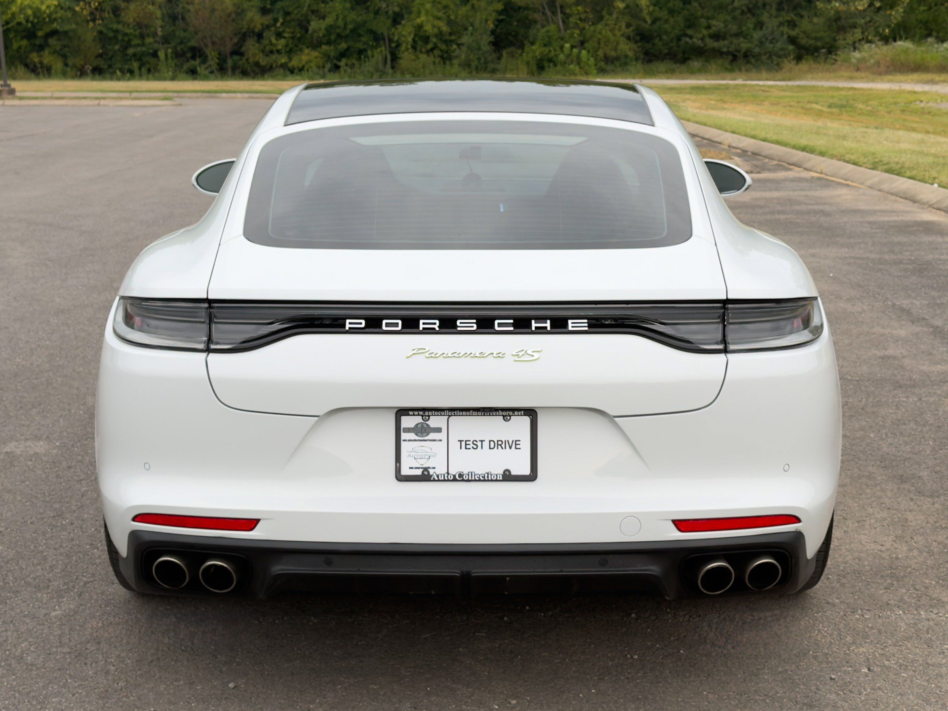 Used 2022 Porsche Panamera 4S AWD/4WD image 5