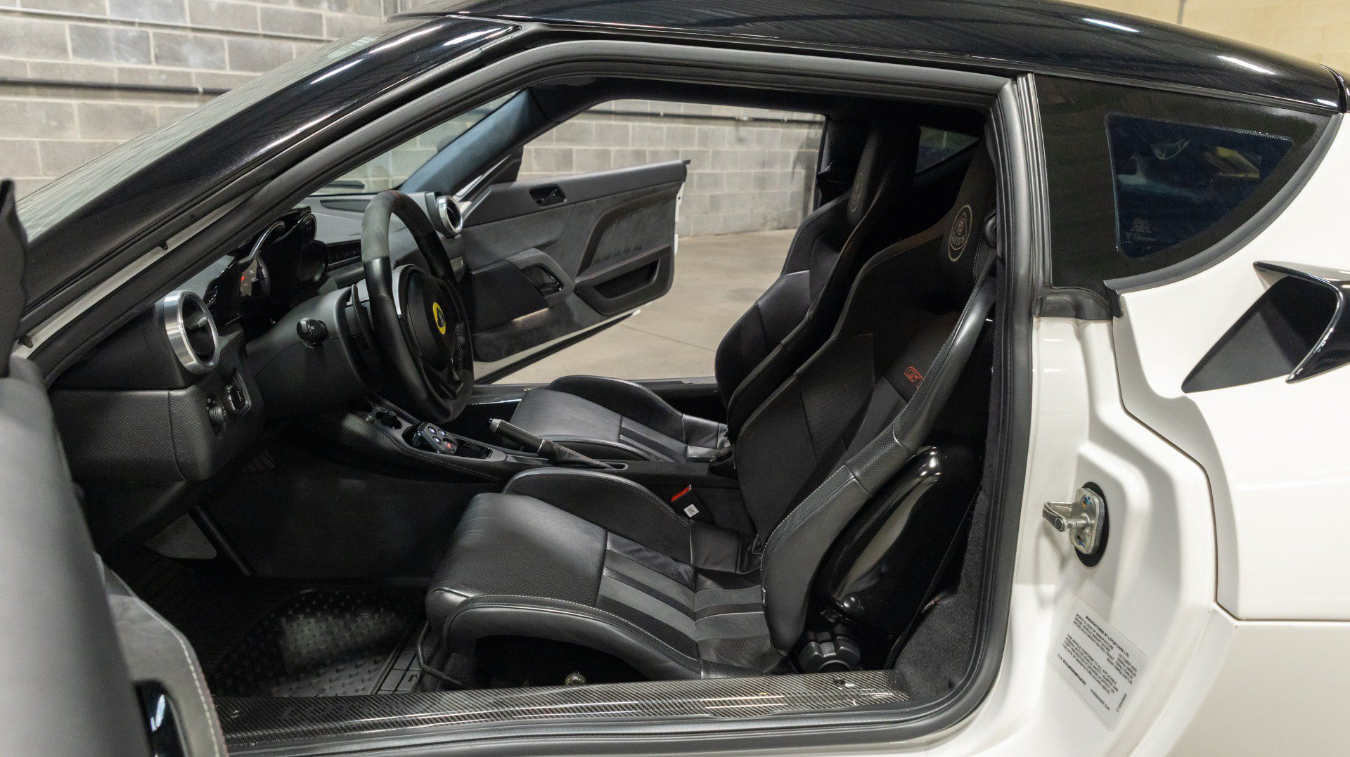 Used 2021 Lotus Evora RWD image 38