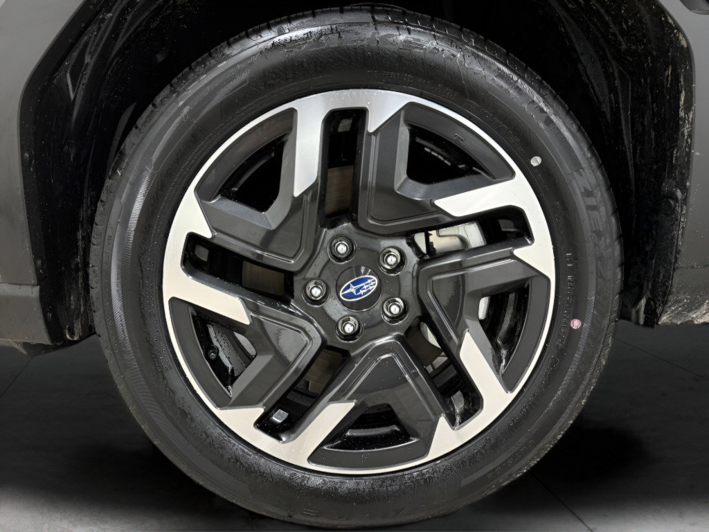 New 2025 Subaru Forester Limited image 21