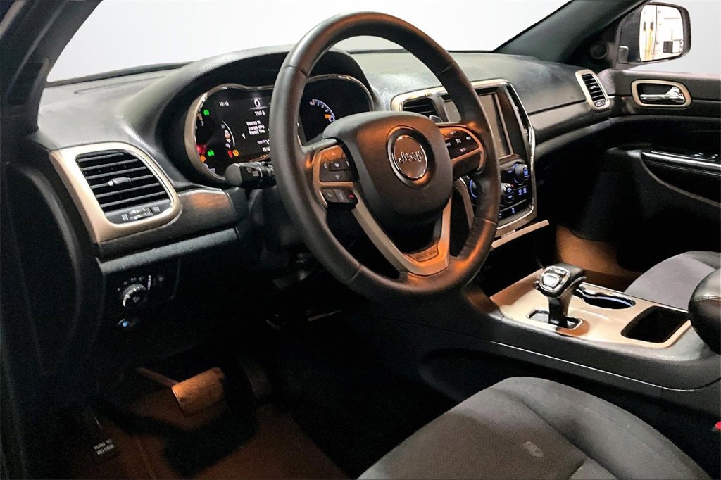 Used 2015 Jeep Grand Cherokee Laredo image 16