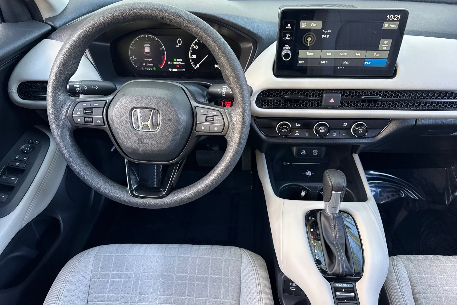 Used 2026 Honda HR-V LX image 30