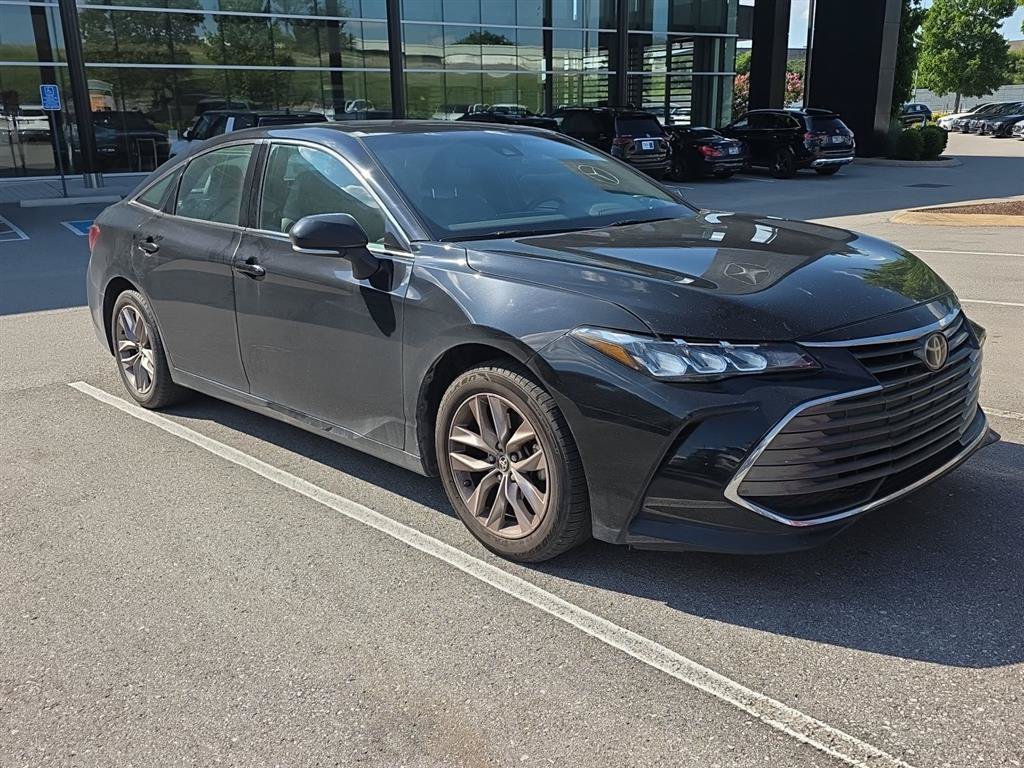 Used 2021 Toyota Avalon XLE w/ Moonroof Package
