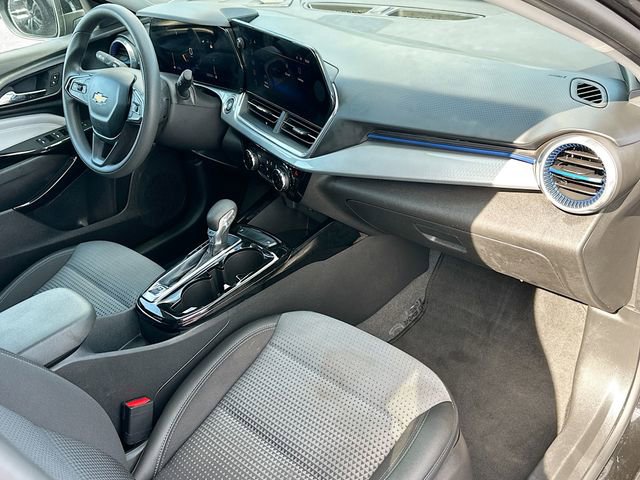 Used 2024 Chevrolet Trax LT image 26