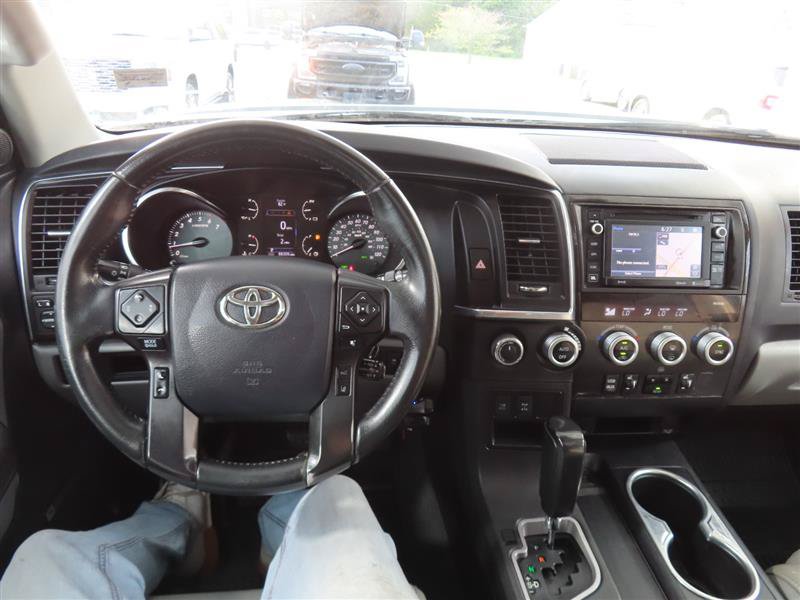 Used 2019 Toyota Sequoia Limited w/ Safety & Convenience Package AWD/4WD image 19