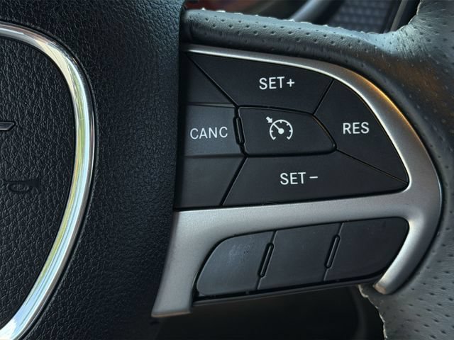 Used 2015 Dodge Challenger SRT Hellcat RWD image 27