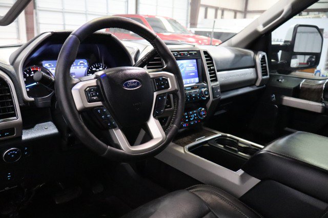 Used 2019 Ford F250 Lariat w/ Lariat Value Package AWD/4WD image 30