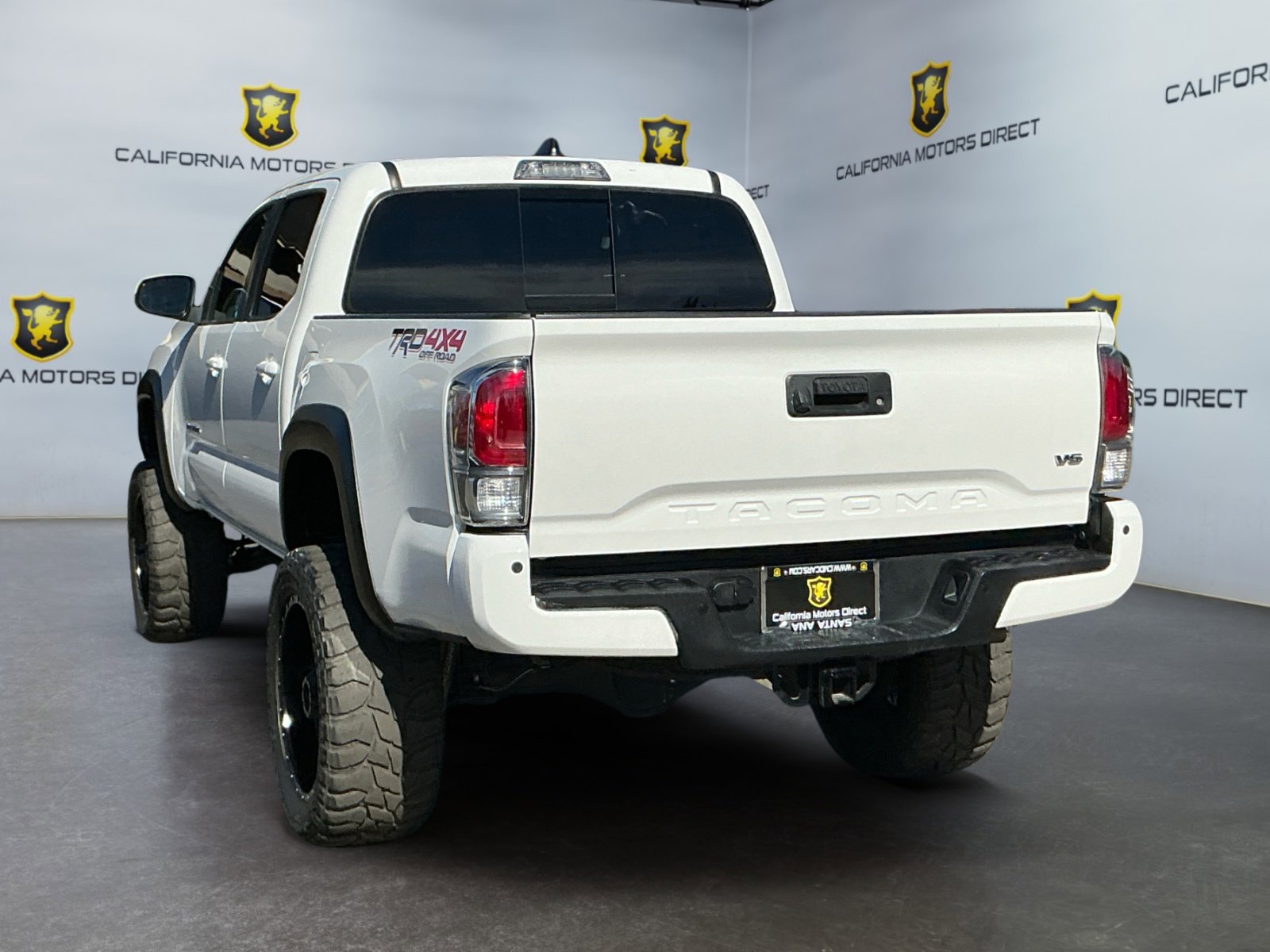 Used 2022 Toyota Tacoma TRD Off-Road w/ Technology Package image 7