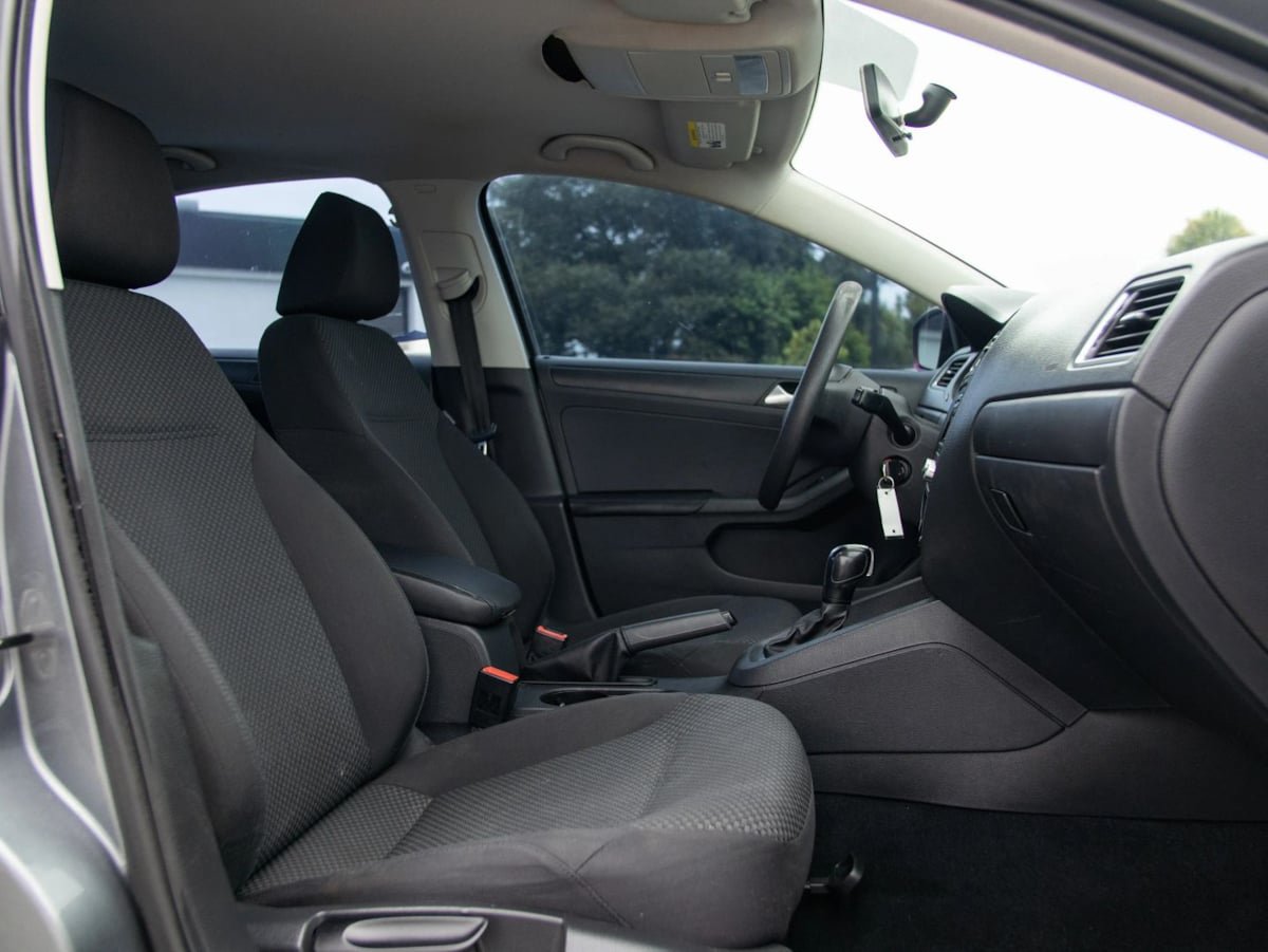 Used 2013 Volkswagen Jetta S FWD image 14