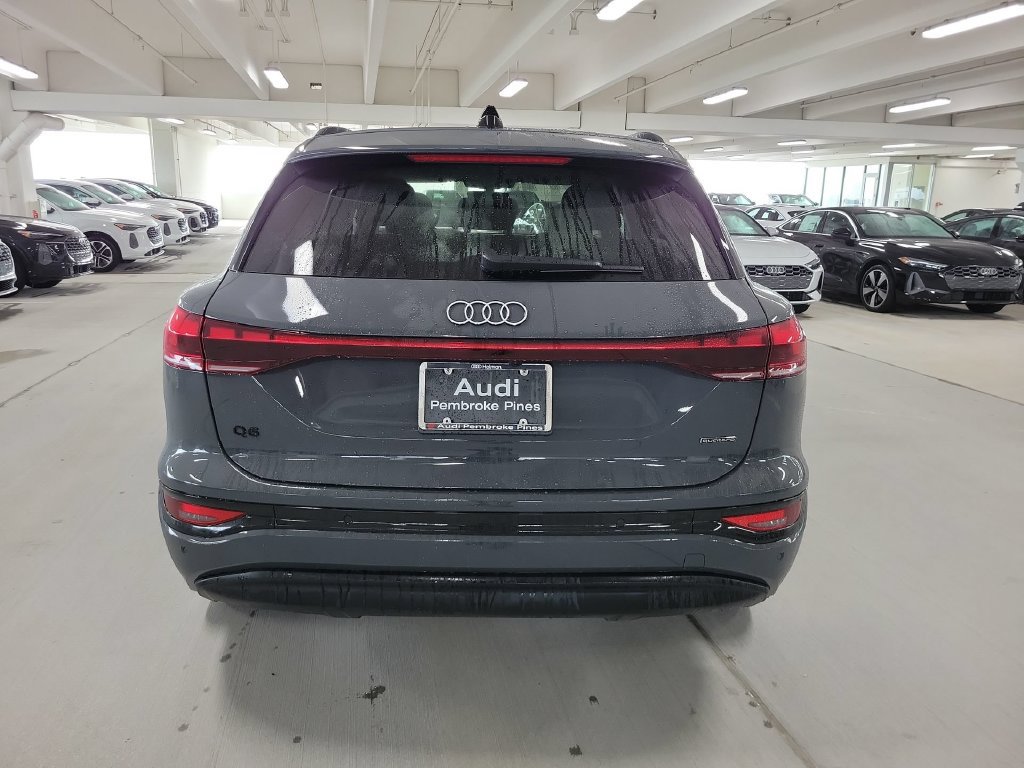 Used 2025 Audi Q6 e-tron Premium Plus w/ Premium Plus AWD/4WD image 7