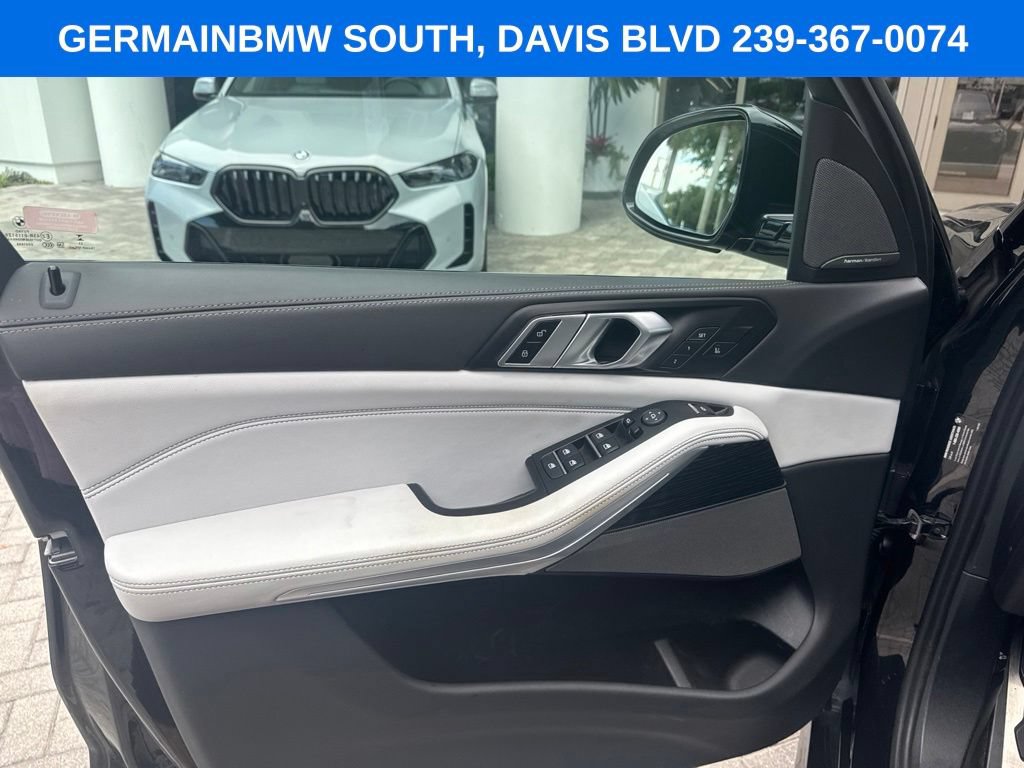 Certified 2024 BMW X5 xDrive40i w/ M Sport Package AWD/4WD image 12