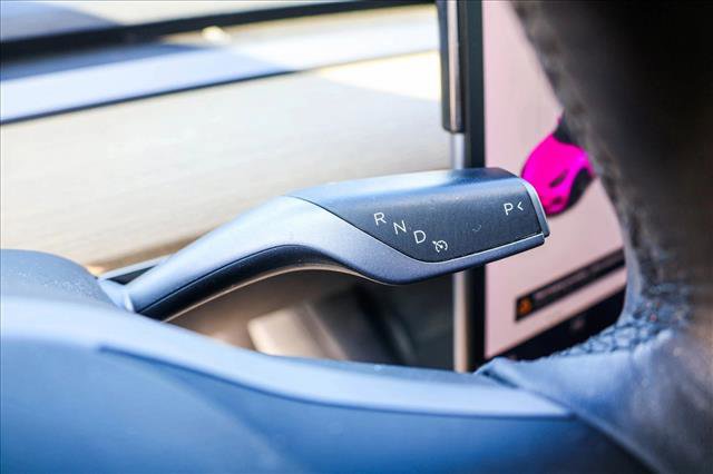 Used 2021 Tesla Model 3 Standard Range Plus image 16