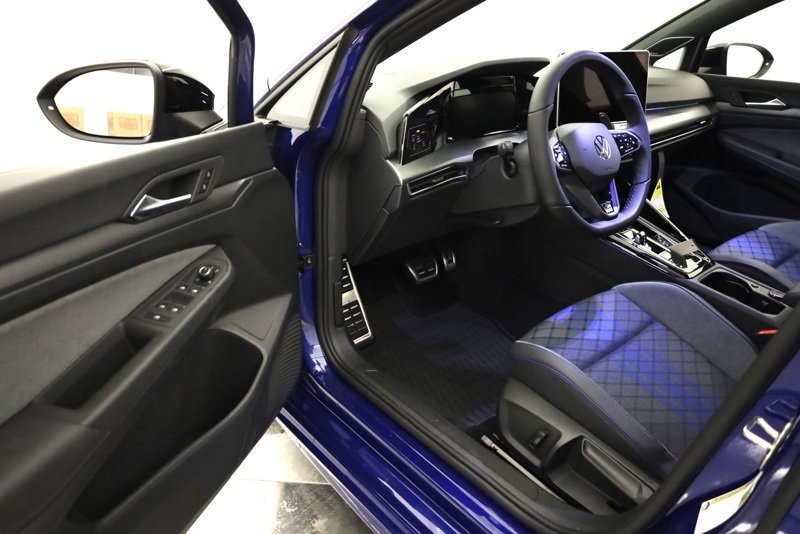New 2026 Volkswagen Golf w/ Euro Style Package image 9