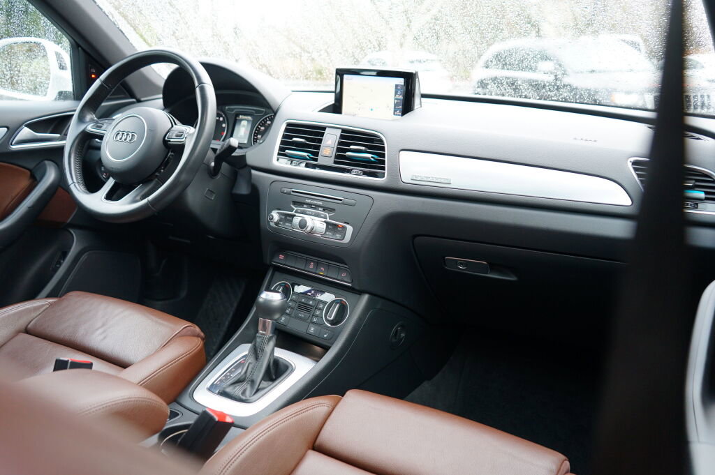 Used 2018 Audi Q3 2.0T Premium Plus w/ Premium Plus Package image 26
