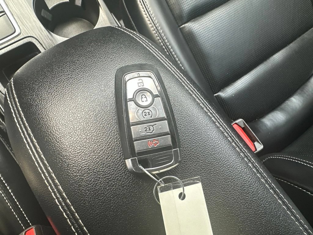 Used 2025 Ford Escape Platinum AWD/4WD image 37