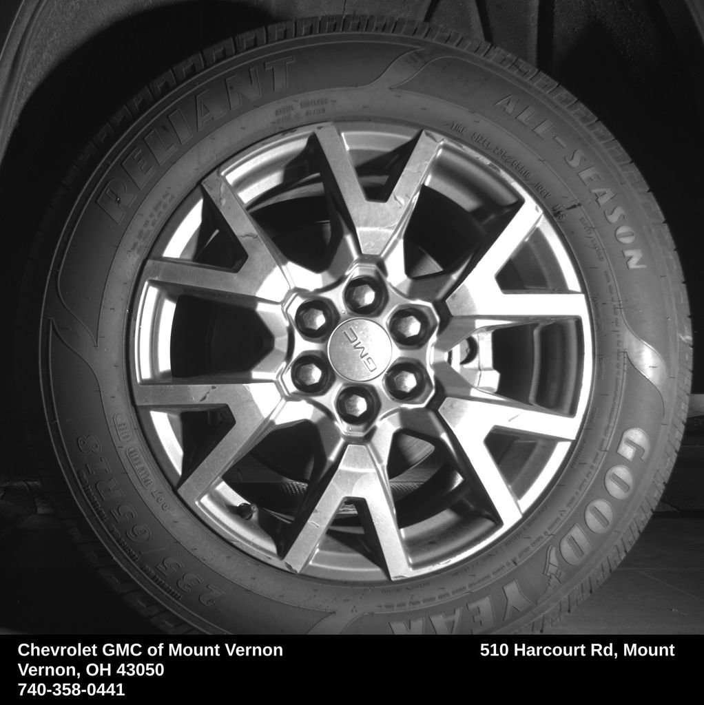 Used 2023 GMC Acadia SLT w/ LPO, Floor Liner Package AWD/4WD image 34