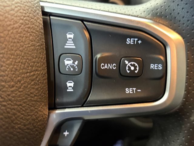 New 2026 RAM 2500 Tradesman w/ Chrome Appearance Group AWD/4WD image 19