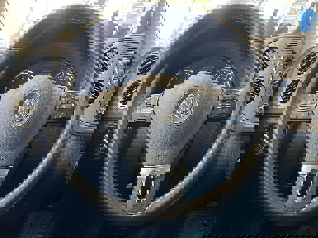 Used 2017 Volkswagen Tiguan Limited w/ Premium Package image 17