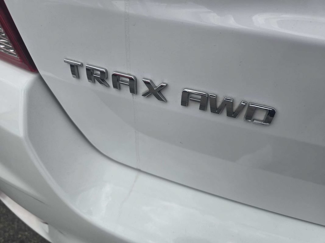 Used 2019 Chevrolet Trax LS w/ Tint and Cruise Package AWD/4WD image 22