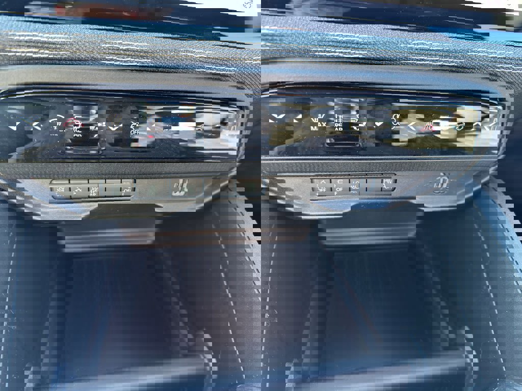 New 2026 Jeep Cherokee Laredo image 19