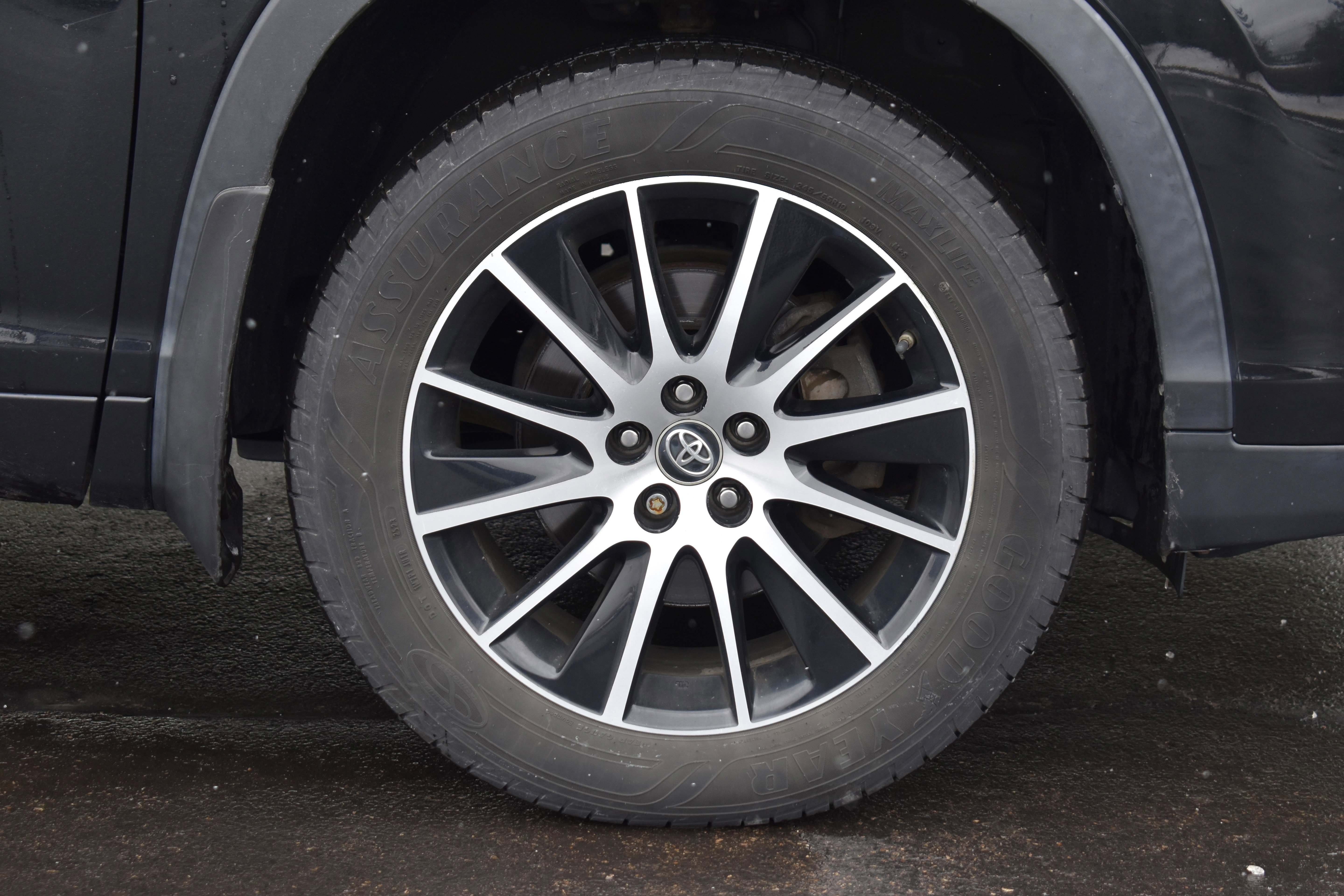 Used 2017 Toyota Highlander SE image 33