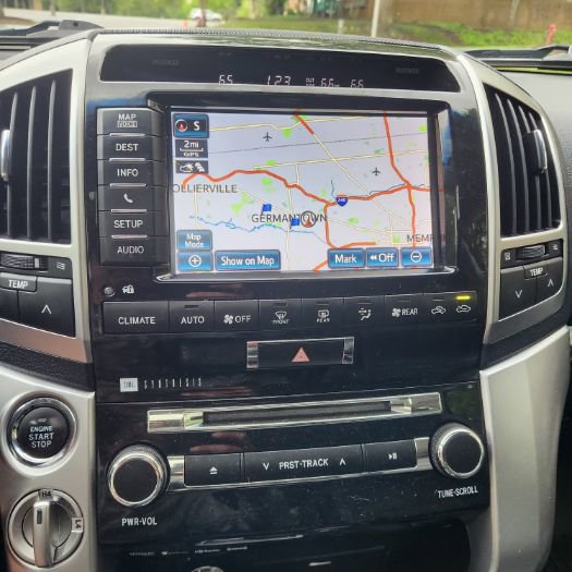 Used 2013 Toyota Land Cruiser AWD/4WD image 9