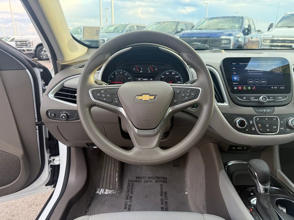 Used 2023 Chevrolet Malibu LT image 13