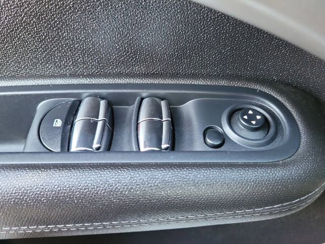 Used 2014 MINI Cooper Countryman image 21