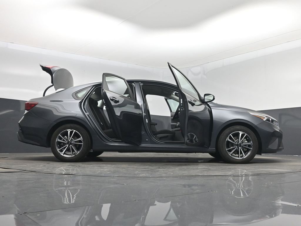 Certified 2024 Kia Forte LXS w/ LXS Technology Package image 7