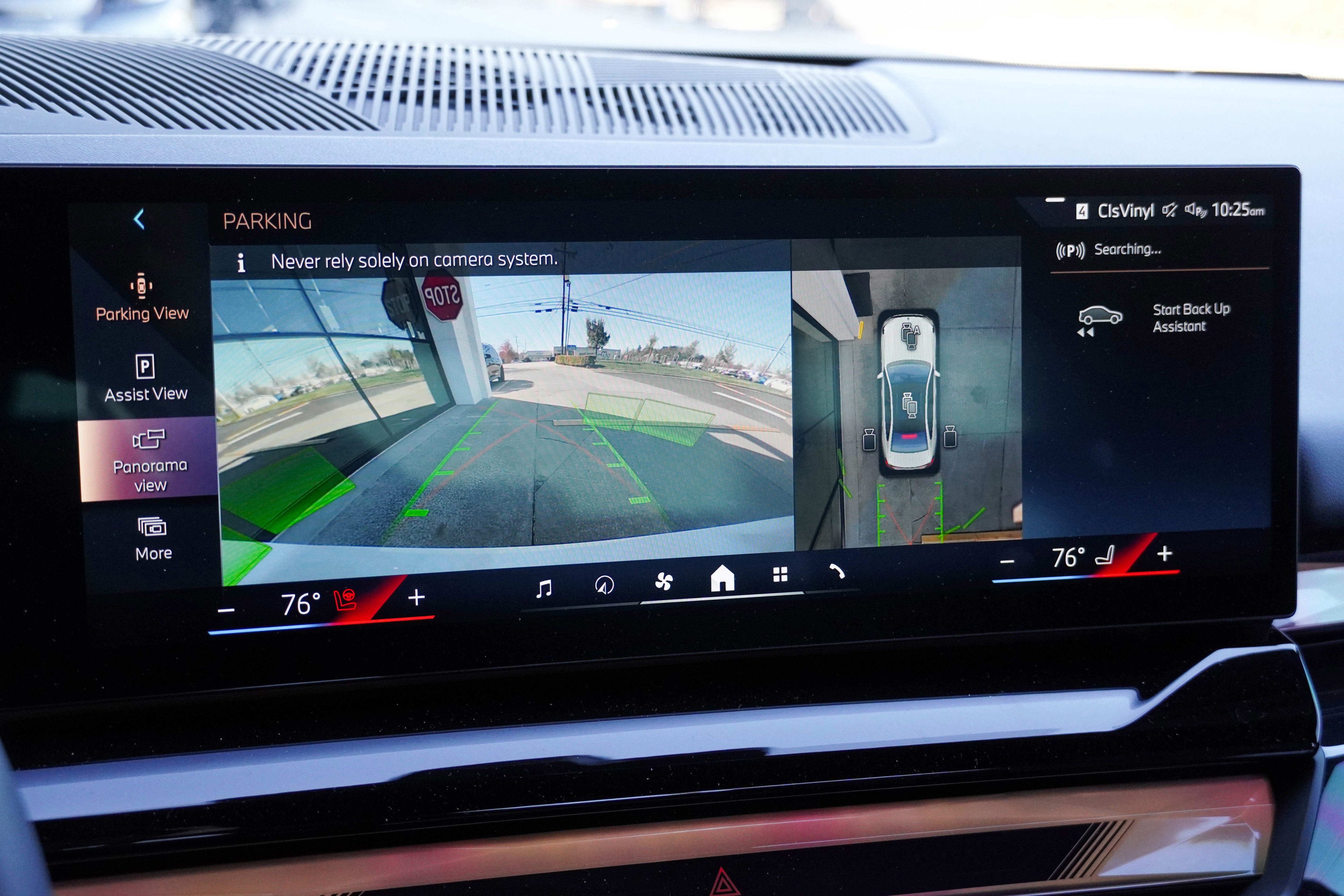 Used 2024 BMW i5 eDrive40i w/ M Sport Package image 28