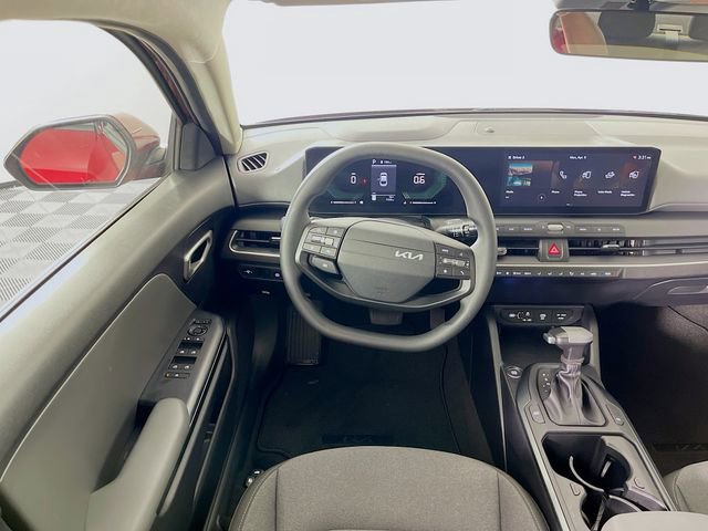 Used 2025 Kia K4 LXS image 21