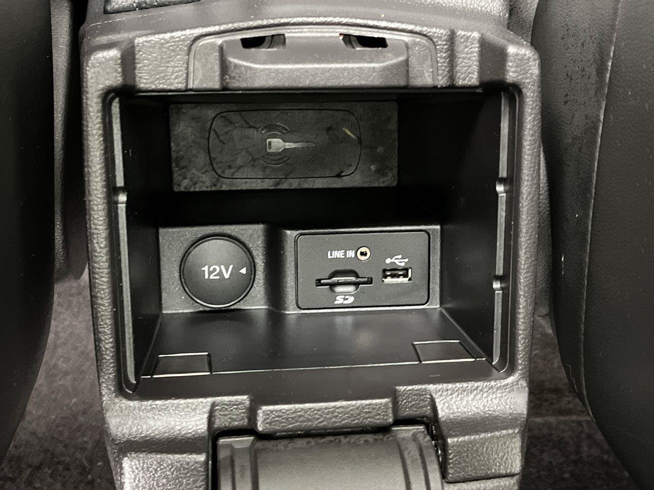 Used 2015 Ford Focus Titanium FWD image 27