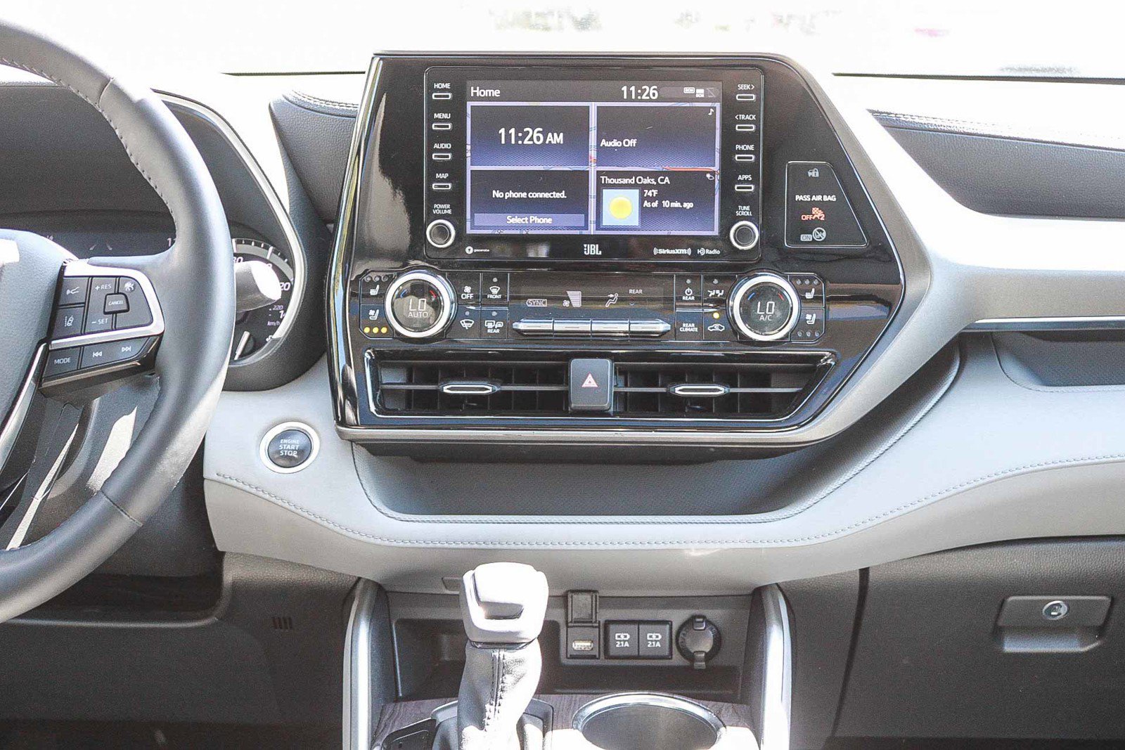 Used 2021 Toyota Highlander Limited FWD image 13