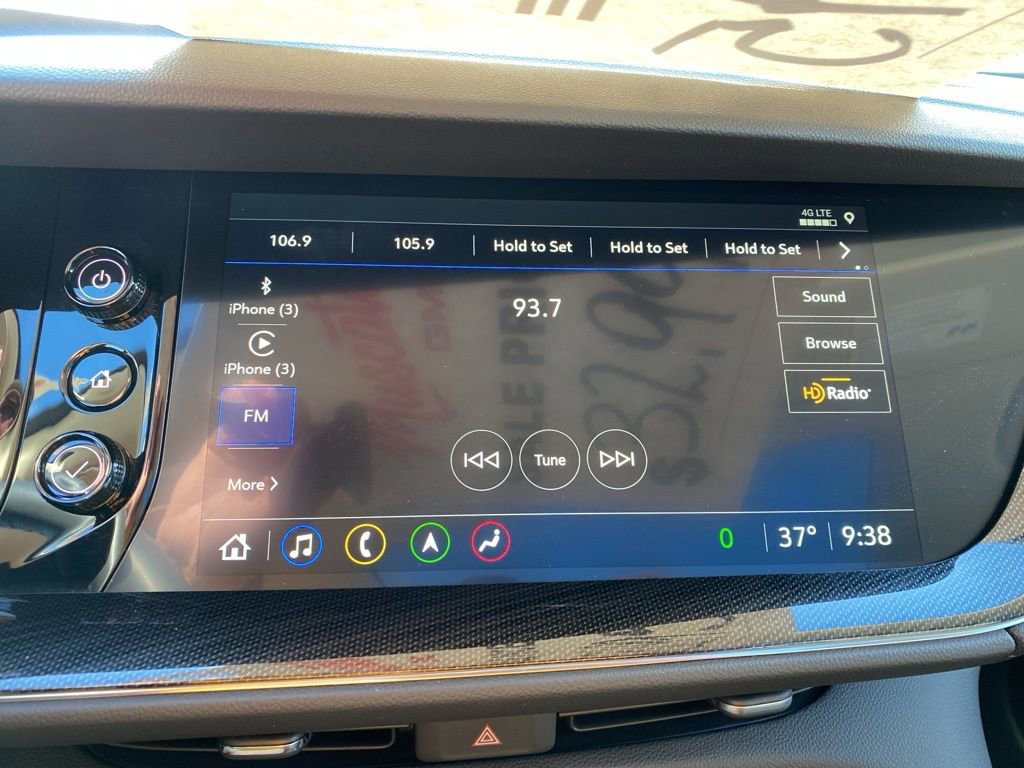 Used 2023 Buick Envision Essence w/ Technology Package I image 22