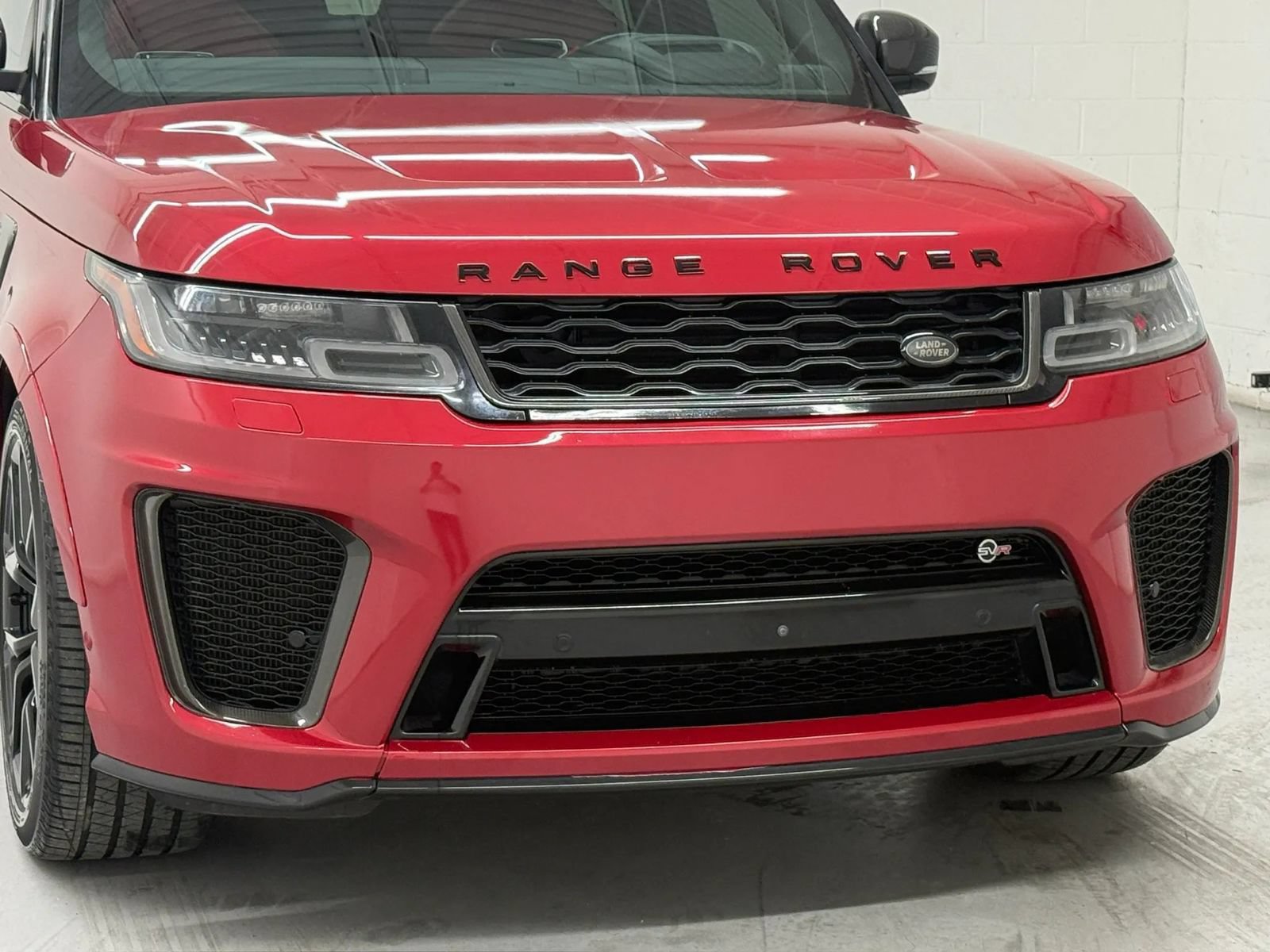 Used 2020 Land Rover Range Rover Sport SVR AWD/4WD image 29
