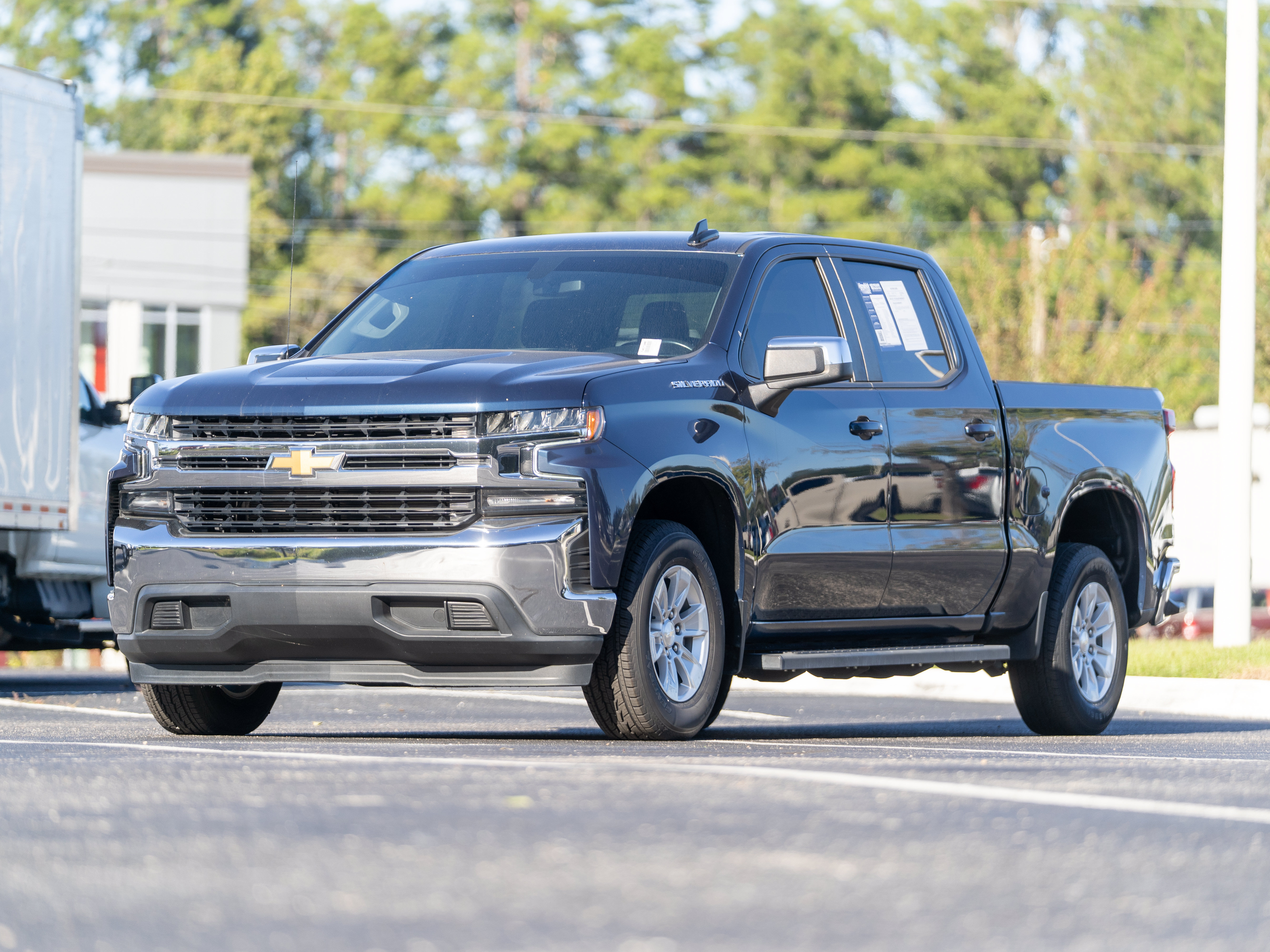 Used 2021 Chevrolet Silverado 1500 LT RWD image 37