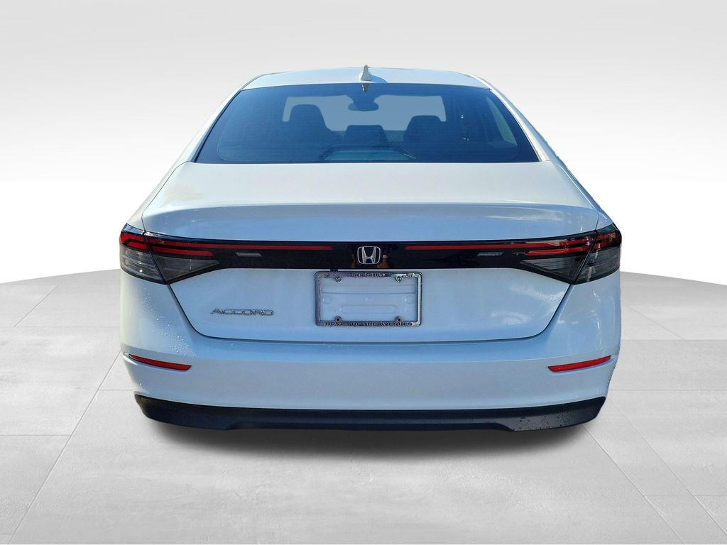Certified 2023 Honda Accord EX image 9