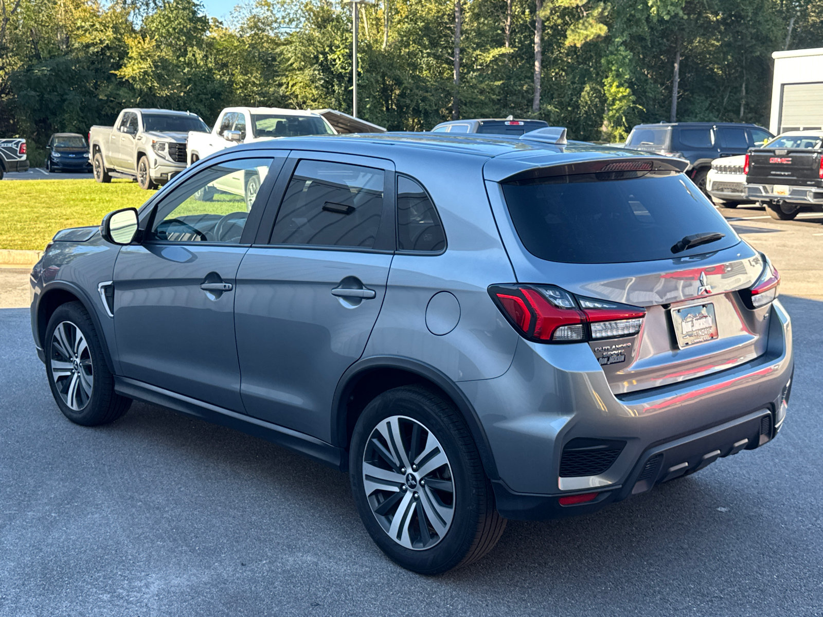 Used 2024 Mitsubishi Outlander Sport SE AWD/4WD image 7