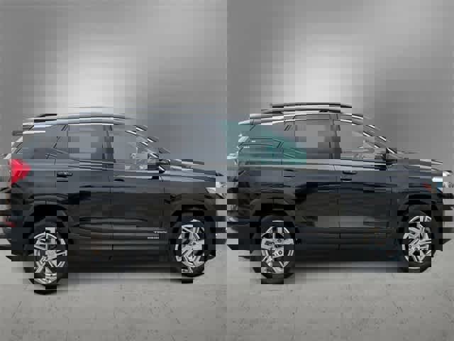 Used 2018 GMC Terrain SLE w/ Driver Convenience Package image 9