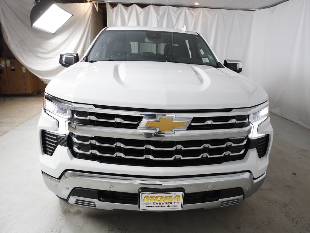 Used 2024 Chevrolet Silverado 1500 LTZ AWD/4WD image 6
