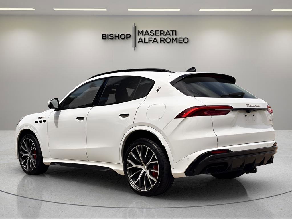 Used 2024 Maserati Grecale Trofeo AWD/4WD image 4