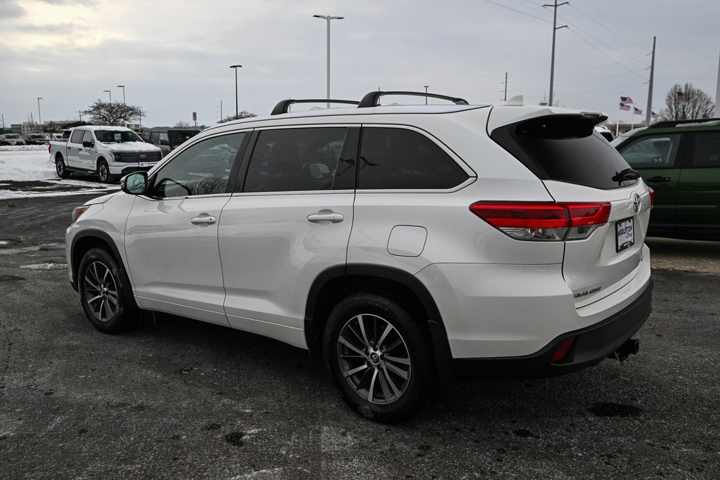 Used 2017 Toyota Highlander XLE image 7