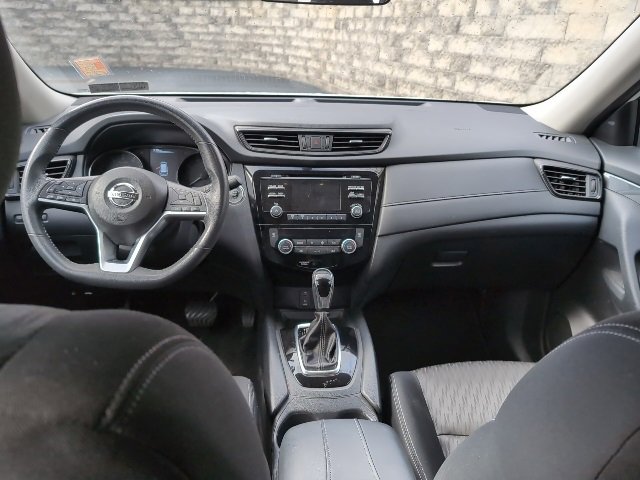 Used 2017 Nissan Rogue SV image 20