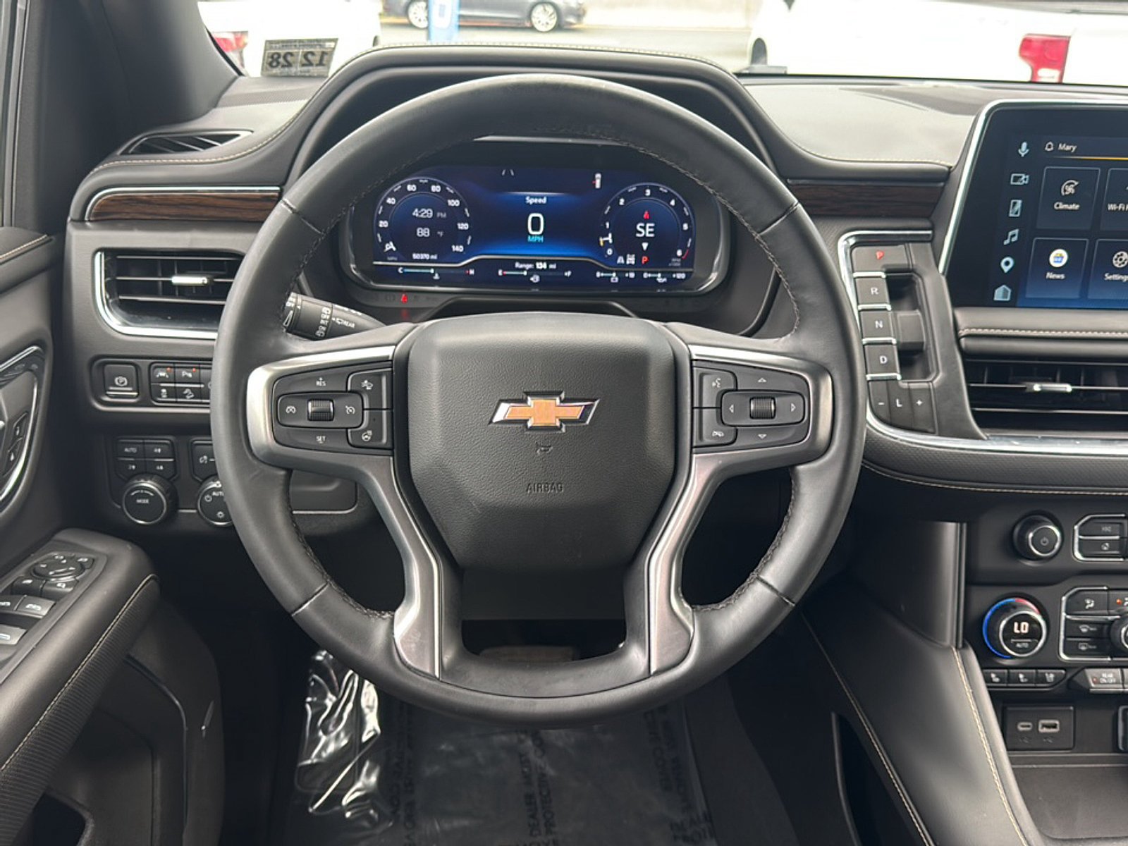 Certified 2024 Chevrolet Tahoe Premier AWD/4WD image 2