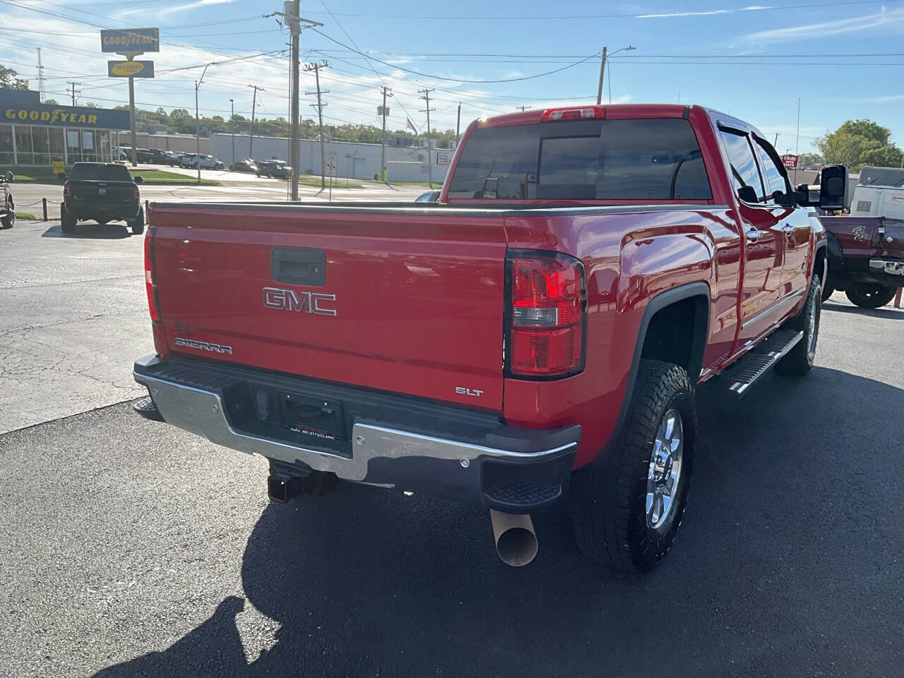 Used 2015 GMC Sierra 2500 SLT w/ Duramax Plus Package image 5