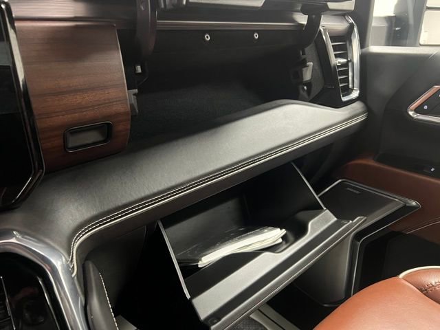 Used 2024 GMC Sierra 3500 Denali Ultimate image 40