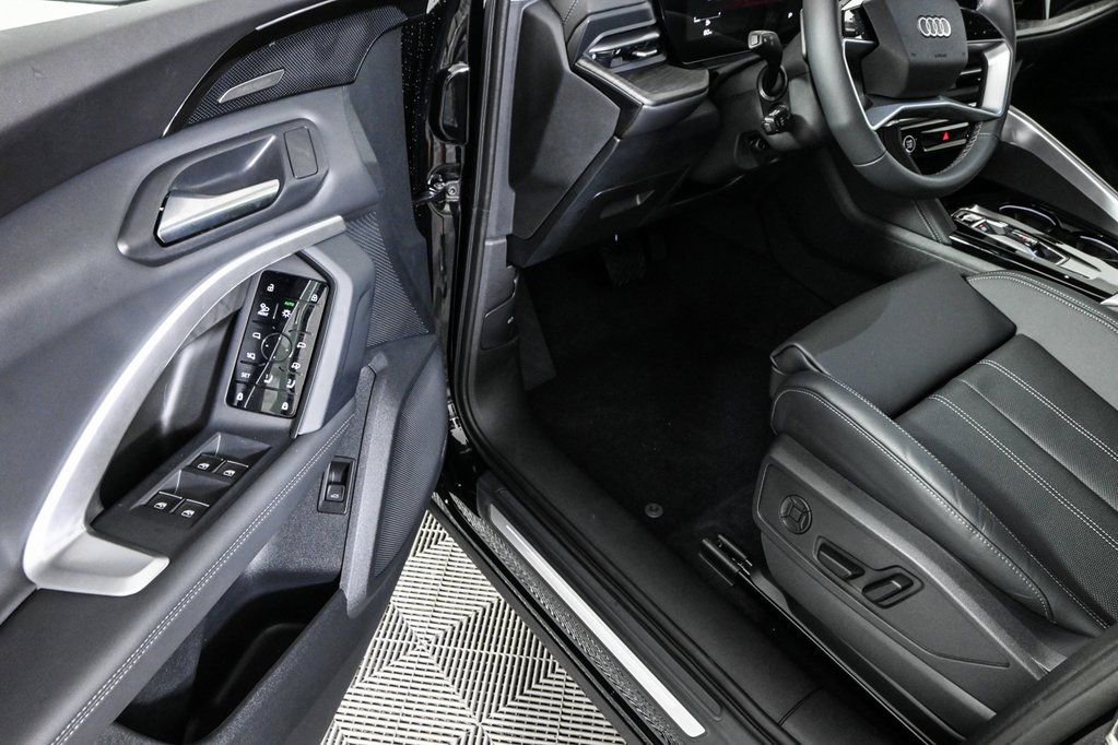 New 2025 Audi Q5 Premium Plus w/ Premium Plus image 7