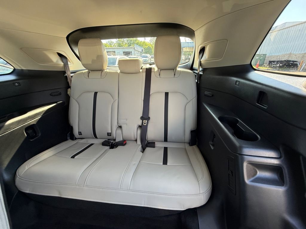 Used 2024 MAZDA CX-90 Plug-In Hybrid w/ Preferred AWD/4WD image 26