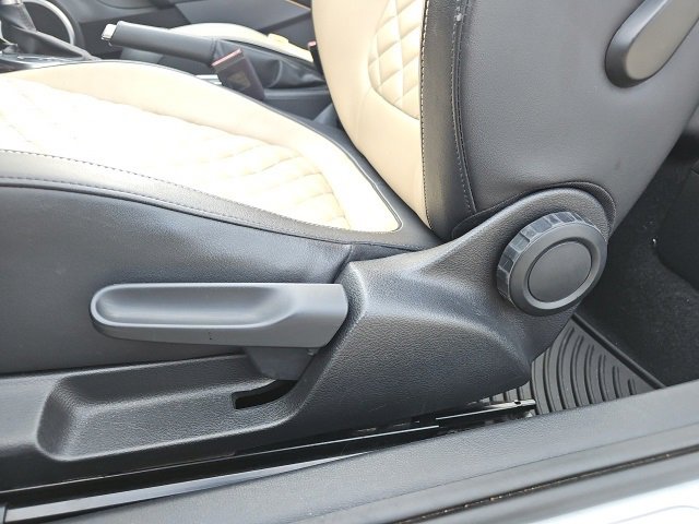 Used 2019 Volkswagen Beetle 2.0T Final Edition SEL image 15